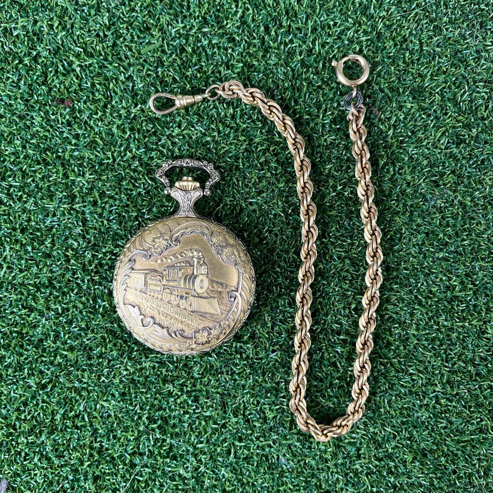 Vintage Gold Tone Pencron 17 Jewels Railway Pocket Watch with Chain